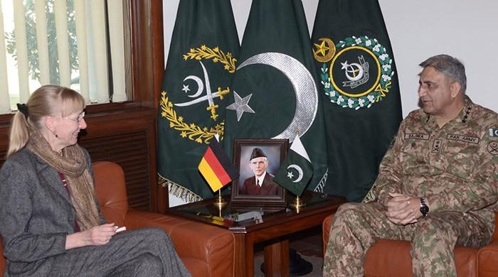 German Ambassador calls on Army Chief at GHQ