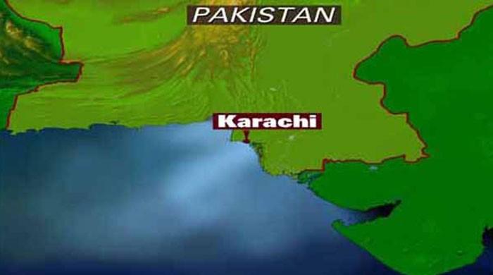 Drug peddler killed, two policemen injured in Karachi encounter