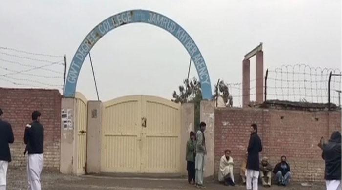 910 students of Jamrud college unable to use laboratory, library