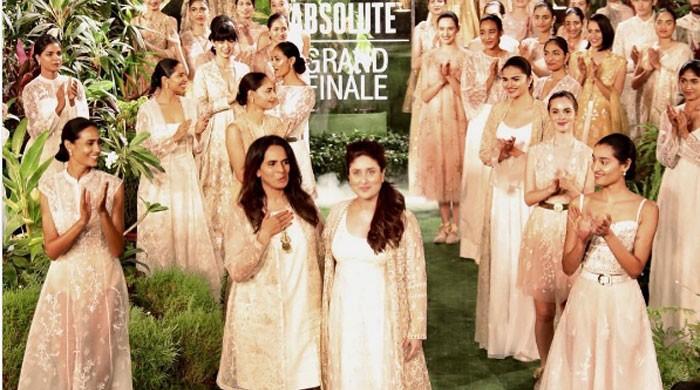 Kareena Kapoor’s post-baby first ramp walk stuns fans