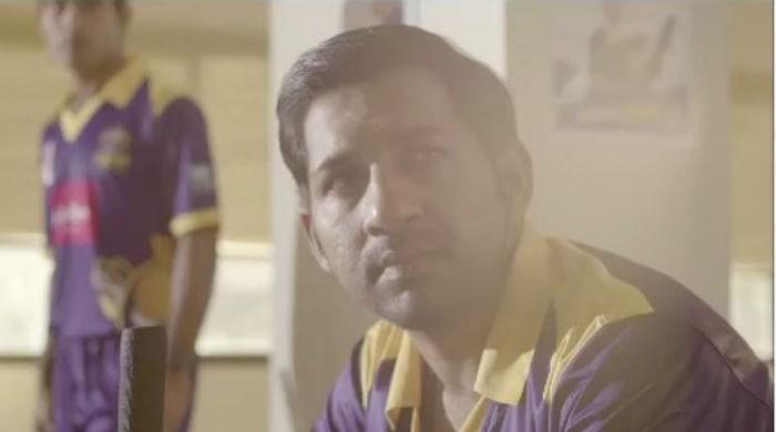 Sarfaraz Ahmed bowls us over with his vocals