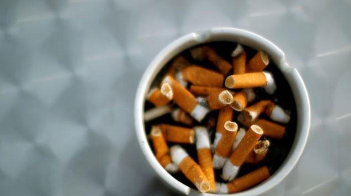 With colon cancer, smokers may be less likely to survive