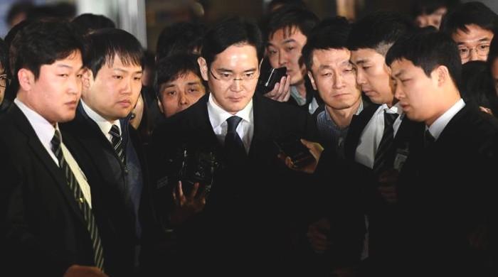 Samsung chief Lee arrested as South Korean corruption probe deepens