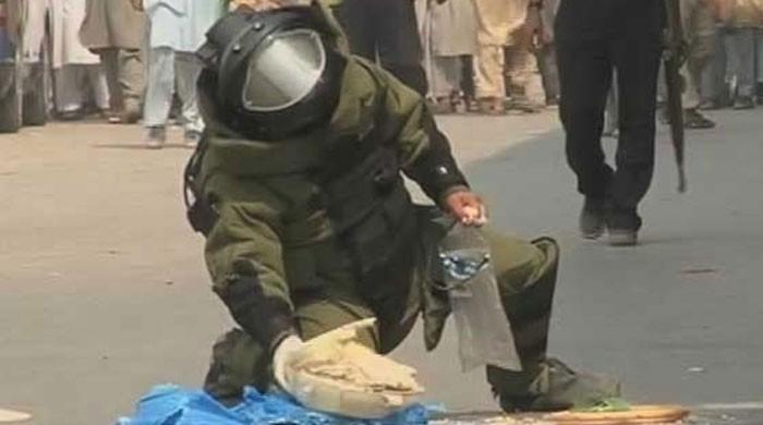 BDS clears suspicious bag found near Radio Pakistan building