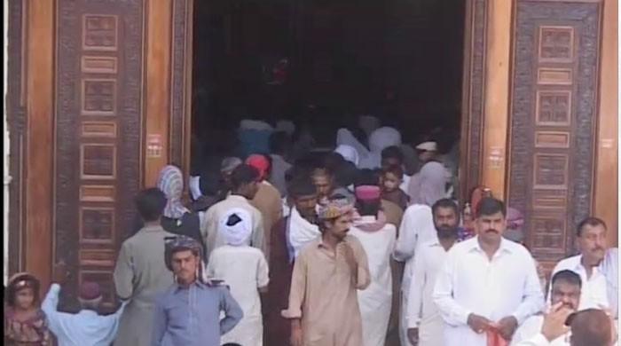 Sehwan blast: Bereaved families still in search of bodies