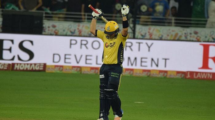 Akmal's blistering 104 powers Zalmi to PSL final