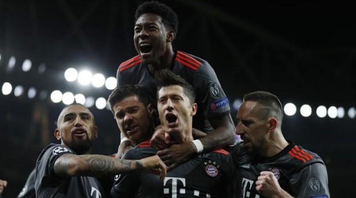 Bayern run riot again to crush dispirited Arsenal 10-2 on aggregate