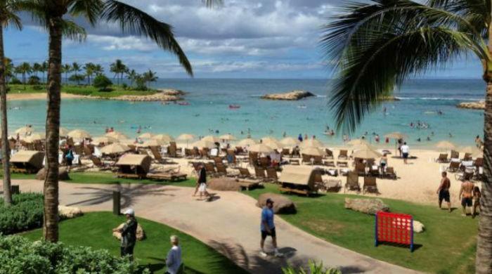 Hawaii first US state to challenge Trump's new travel ban