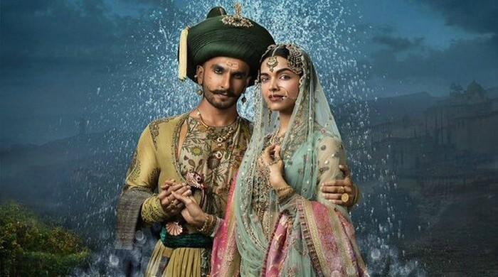 Ranveer-Depika starrer Padmavati’s set vandalised in Kolhapur