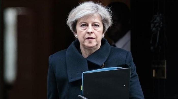 Britain to fire starting gun on Brexit talks