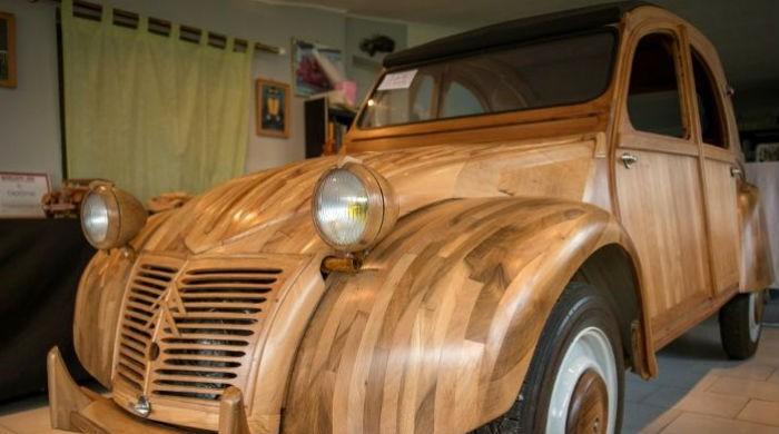 France´s classic 2CV car gets special edition