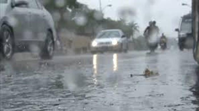 Met office predicts light rain in Karachi today