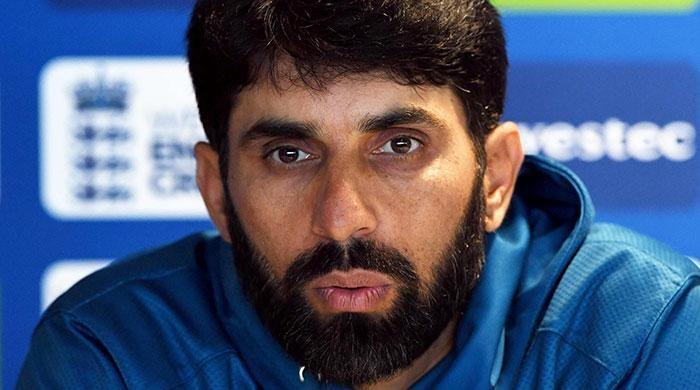 Misbah backs Sarfraz’s captaincy for longer period