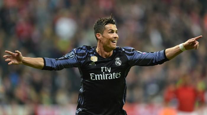 Ronaldo hits 100th European goal as Real Madrid win at Bayern