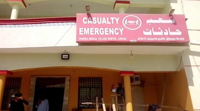 ASI kills constable at Larkana polling station ASI kills constable at Larkana polling station