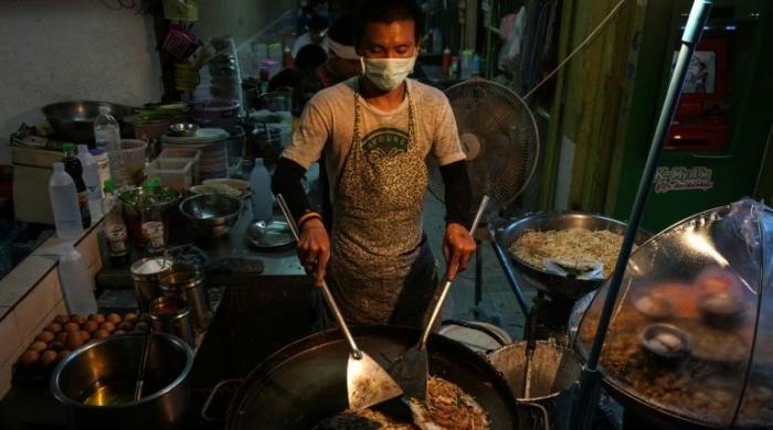 Bangkok to ban street food stalls in clean-up crusade