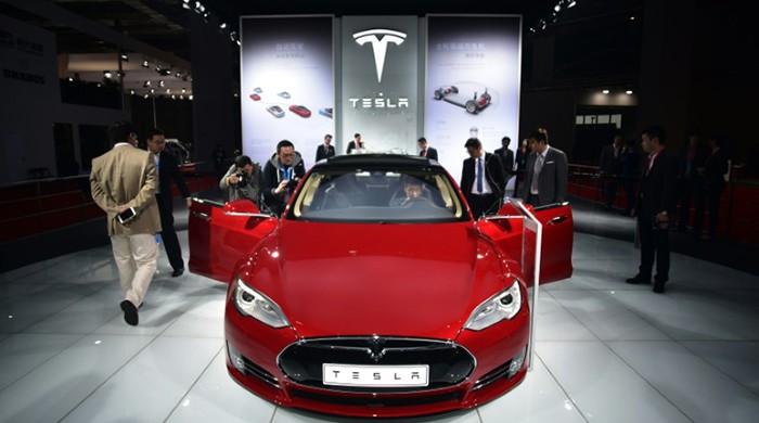Tesla recalling cars to address brake defect