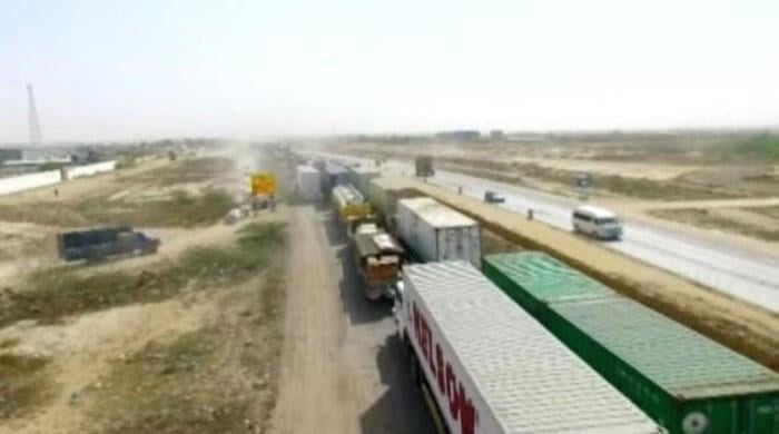 Govt of Sindh imposes restriction on entry of heavy traffic in Karachi