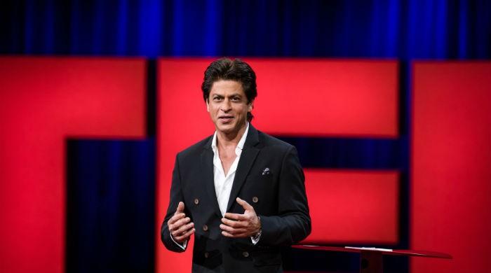 Shah Rukh Khan impresses all with ‘Lungi Dance’ during TED Talk