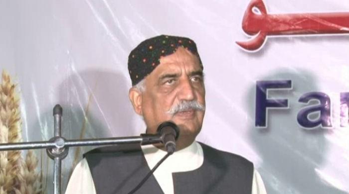 PM should reveal details of his meeting with Jindal: Khursheed Shah