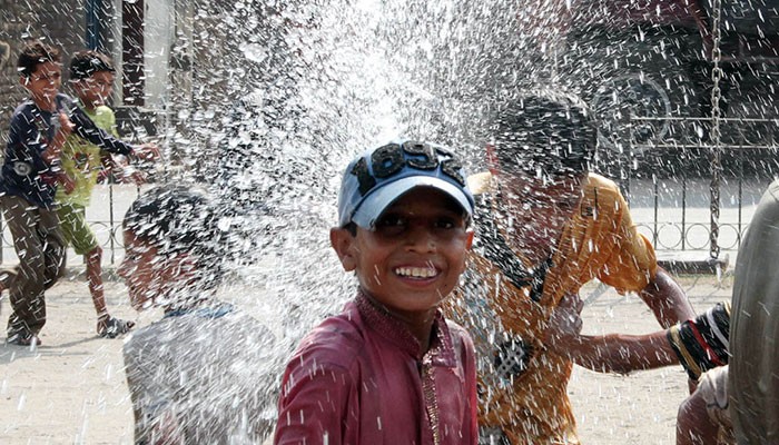 Karachi scorches for fourth consecutive day 