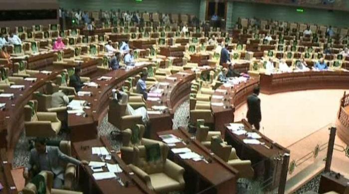 Sindh Assembly passes motion against Imran’s ‘irresponsible behaviour'