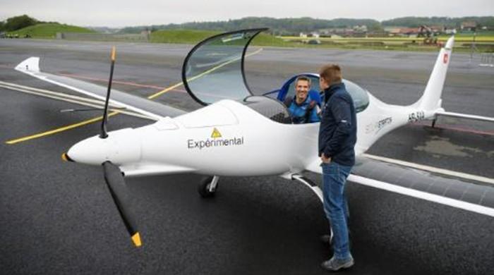 Stratospheric solar plane makes first test flight