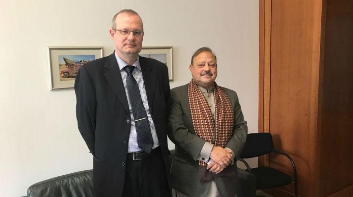 Former AJK PM pleads case for oppressed Kashmiris during Europe visit