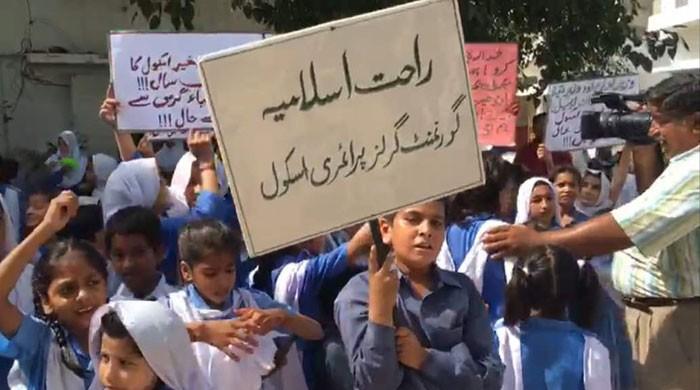 Karachi school without electricity for almost a year