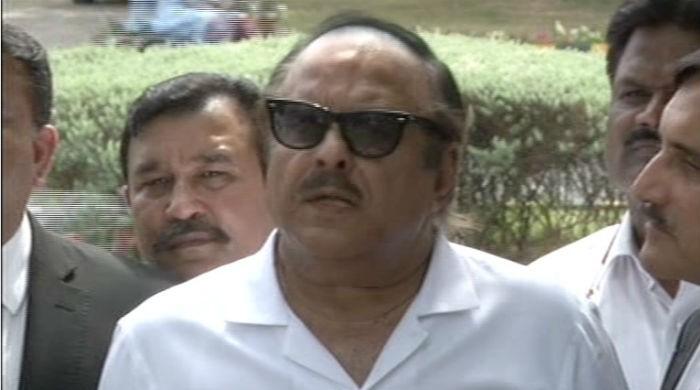 Nawaz trying to save himself, family from controversies: Naeem-ul-Haque