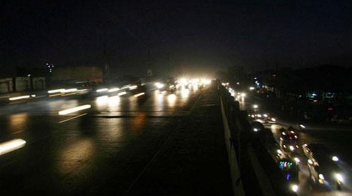 Unannounced loadshedding adds to citizens' woes in Karachi