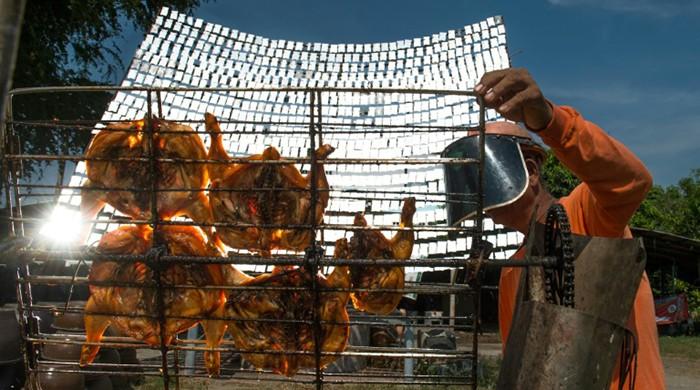 Flame it on the sunshine: Thai solar chicken a hot hit