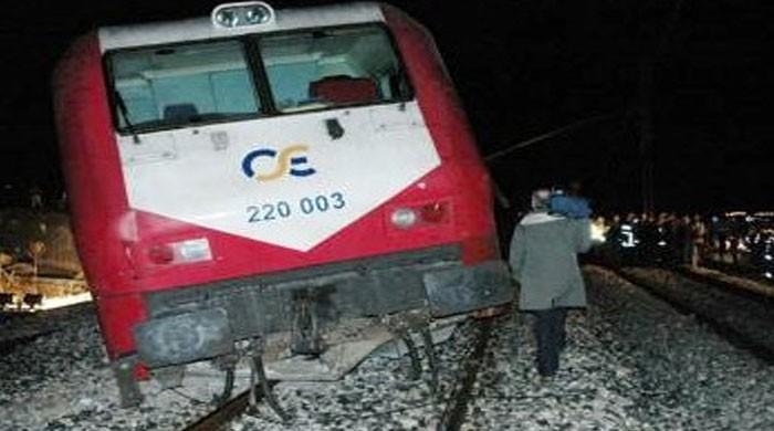 At least four dead as Greek passenger train derails