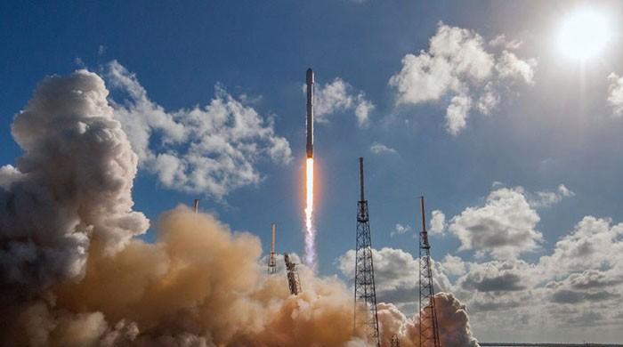 SpaceX launches Inmarsat communications satellite