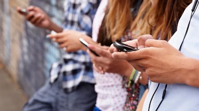 Dramatic rise of online activity risking health of young people: WHO