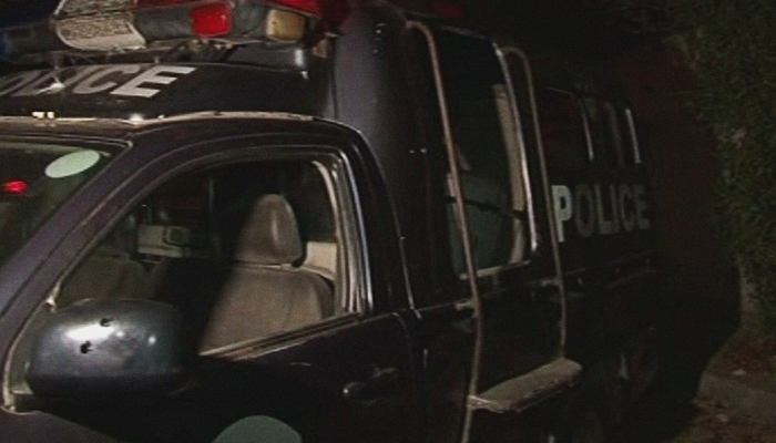 Two policemen killed, one injured in suspected target killing in Karachi