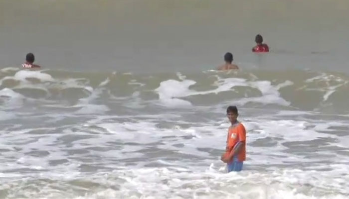 Six youngsters drown off Karachi beaches