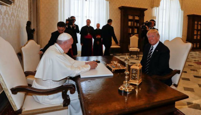 Donald Trump holds Vatican meeting with Pope Francis