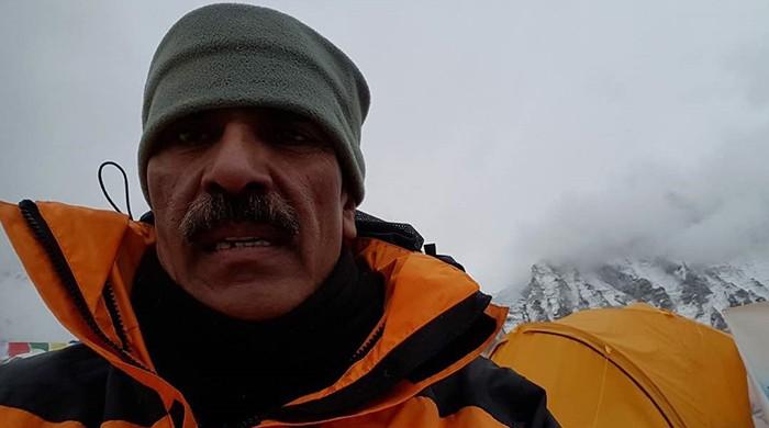 Fourth Pakistani to scale Mount Everest rescued Fourth Pakistani to scale Mount Everest rescued