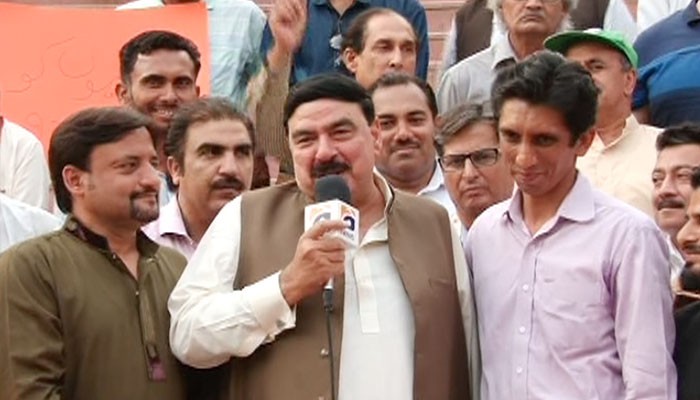 Azaz Syed Journalist bodies protest attack on senior reporter Azaz Syed