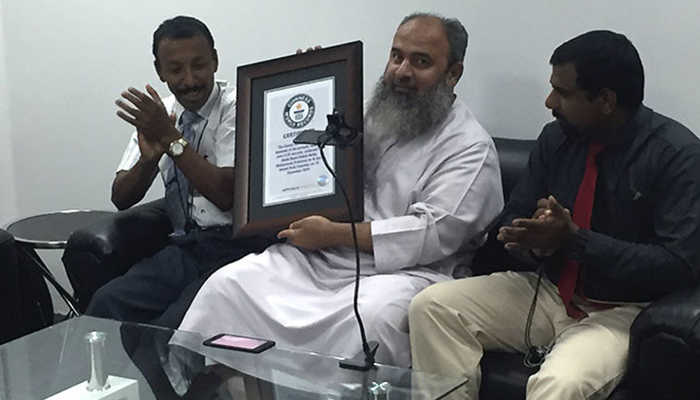 Pakistani man attains record of fastest texter in the world 