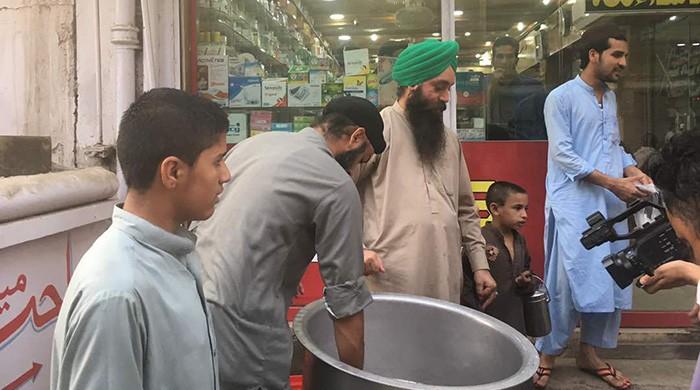 Peshawar's Sikhs are helping Muslims break their fast