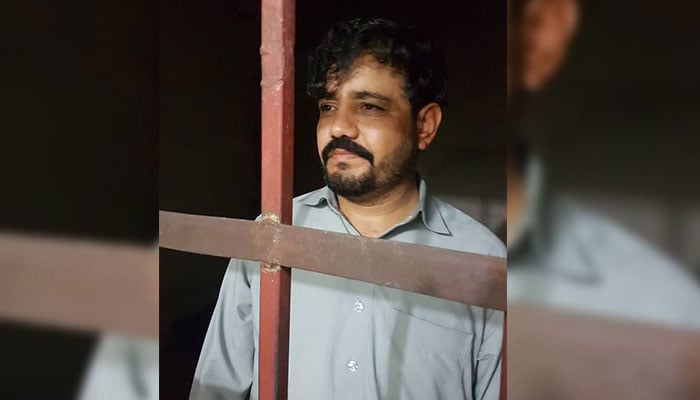 Peshawar college lecturer arrested on suspicion of selling drugs to students