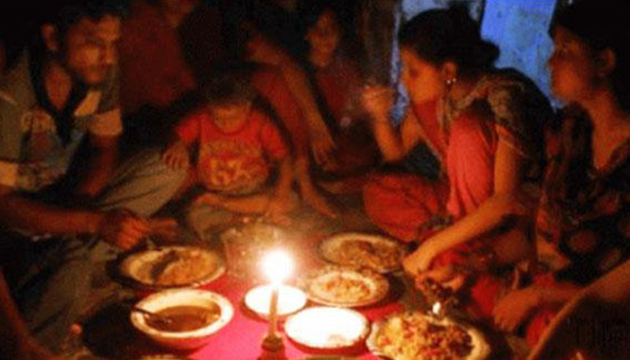 Power outage in various areas of Karachi forces another sehri in dark