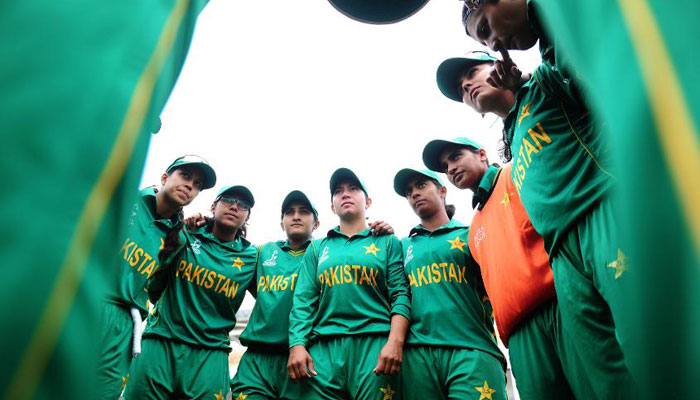Sarfraz wishes Pakistan women’s cricket team ahead of World Cup 