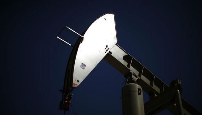 Oil declines for fifth week as supply climbs