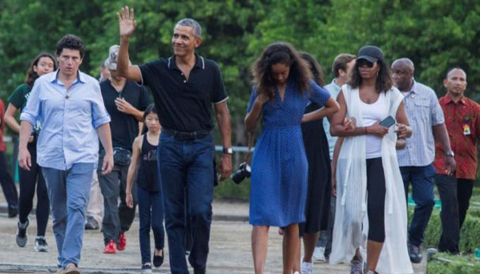 Yes he can: 'Clever boy' Obama returns to Indonesia for family vacation