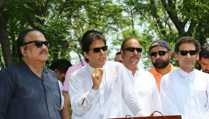 Imran condemns comparison with Sharifs in money trail case