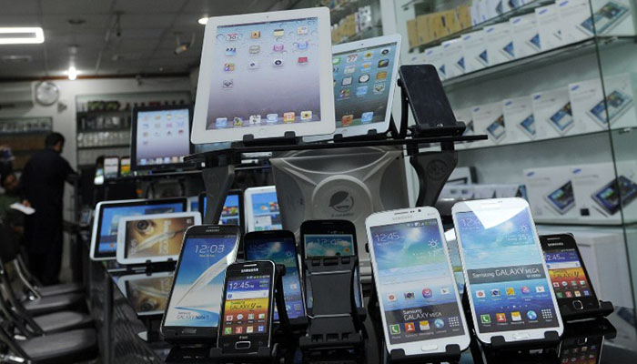 Mobile phone import decline by 5.78% 
