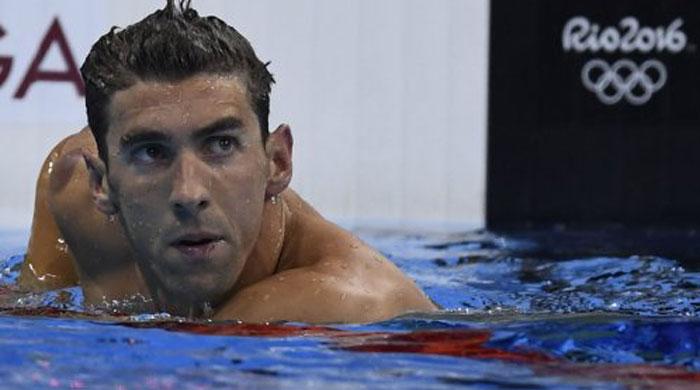 Michael Phelps loses 'race' to Great White shark